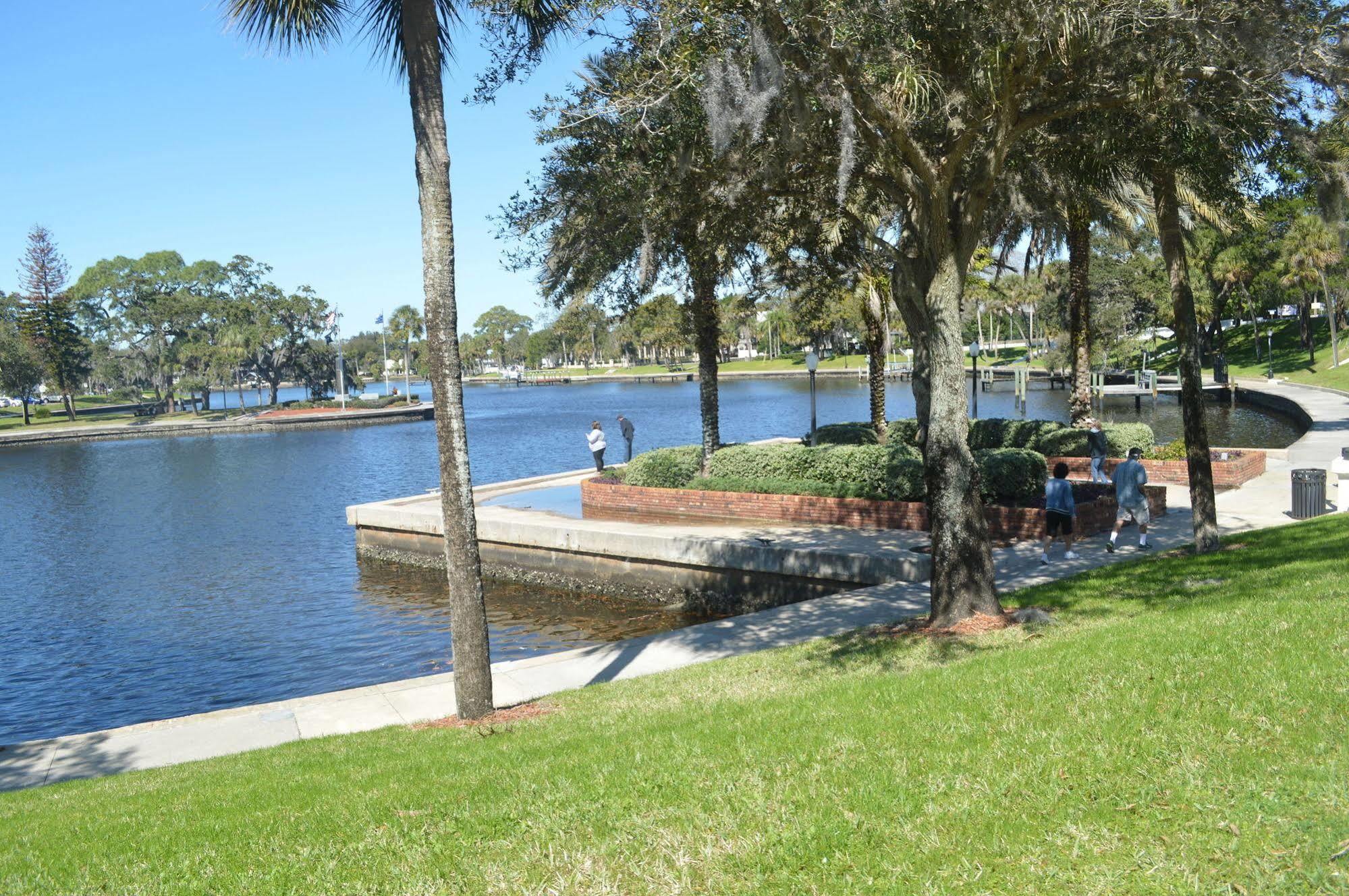 Tarpon Inn Tarpon Springs Exterior foto